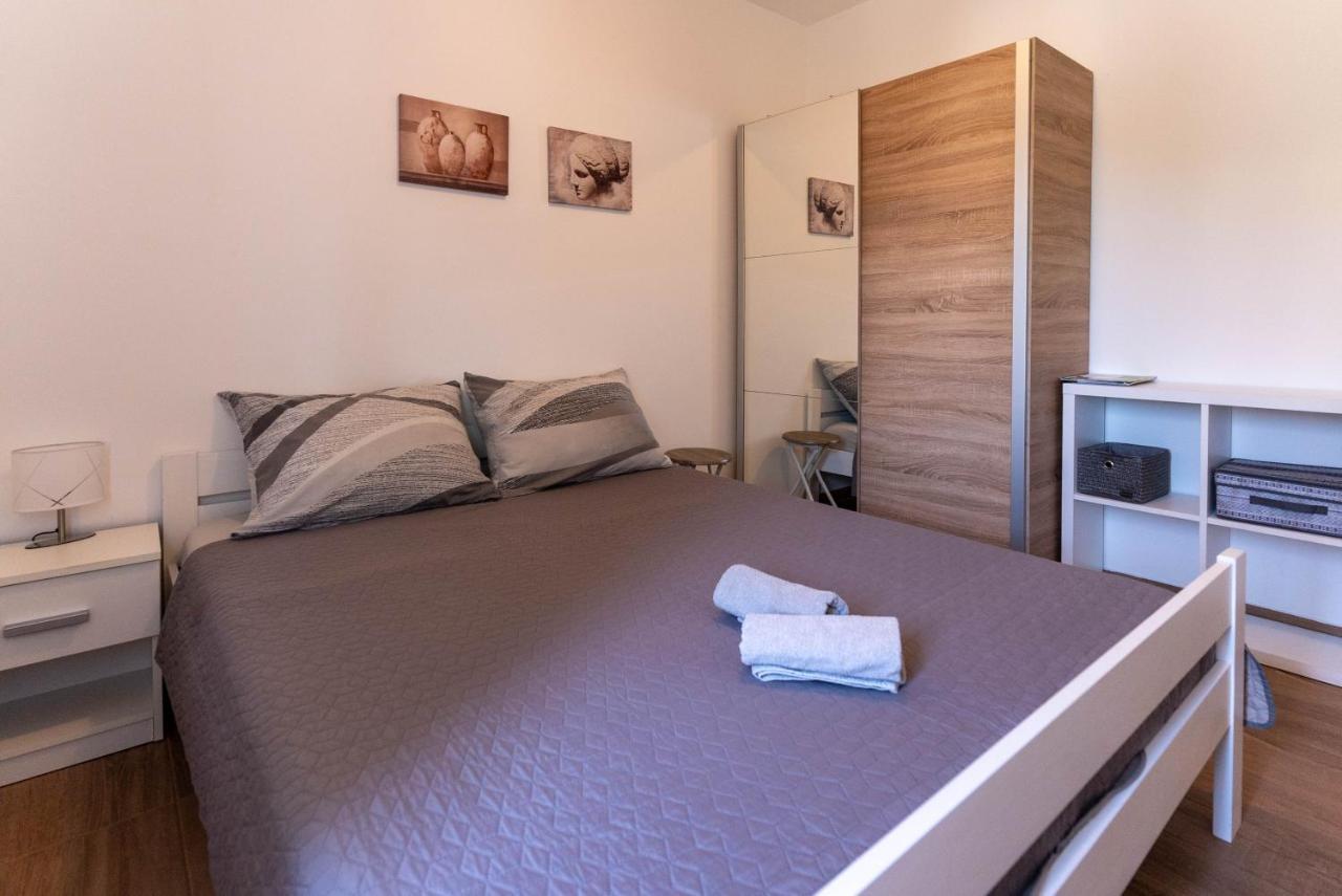 Briuni Riviera Apartment Pola Esterno foto